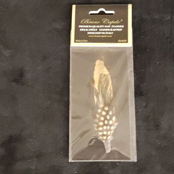 BRUNO CAPELO INDIVIDUALLY WRAPPED HAT FEATHERS. F5 - Picture 1 of 1
